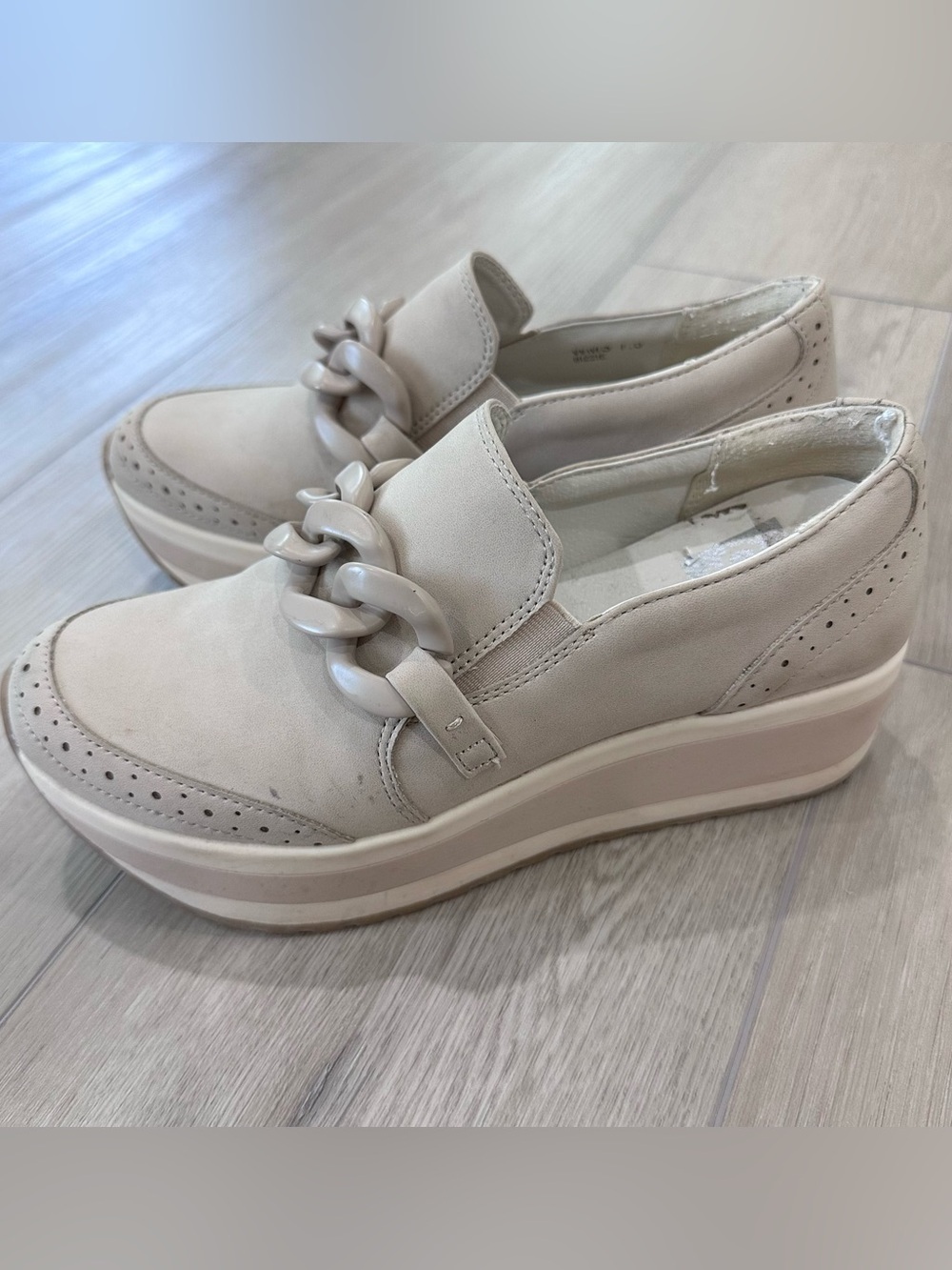 DV Dolce Vita bizzie platform wedge loafer shoe in cream beige 7.5
